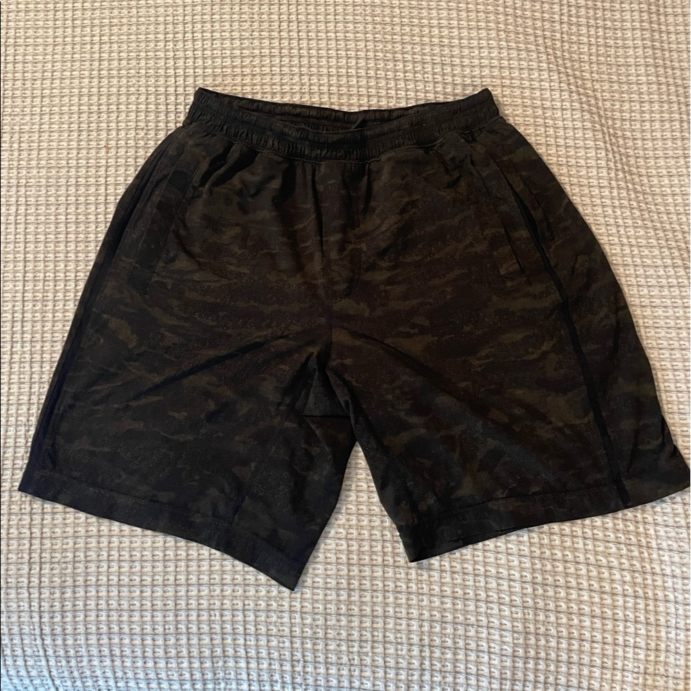 Lululemon mens pacebreaker short